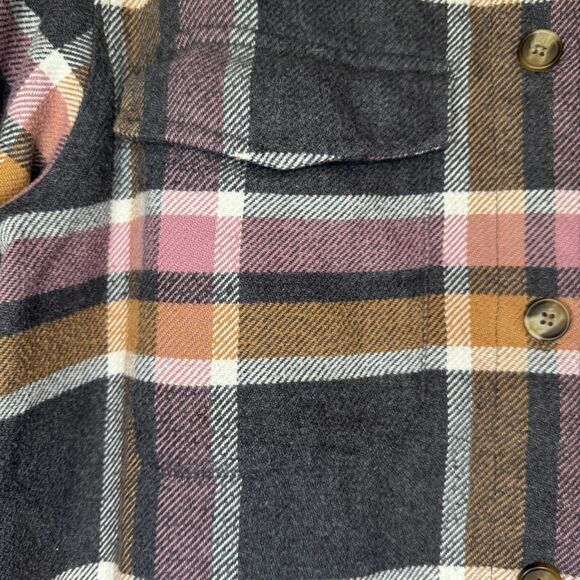 American Eagle women's size medium M plaid flannel button pink gray shacket top - Picture 10 of 13